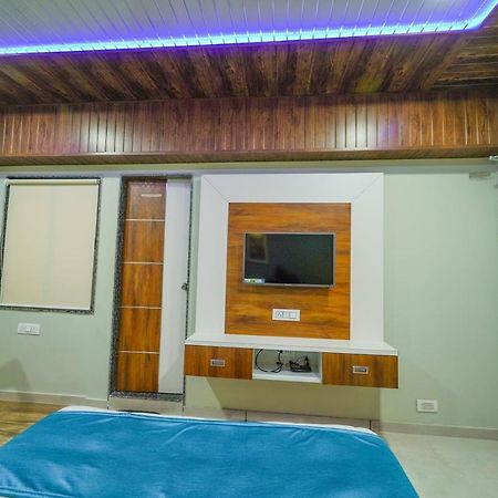 The Nest Residency Otel Amhedabad Dış mekan fotoğraf
