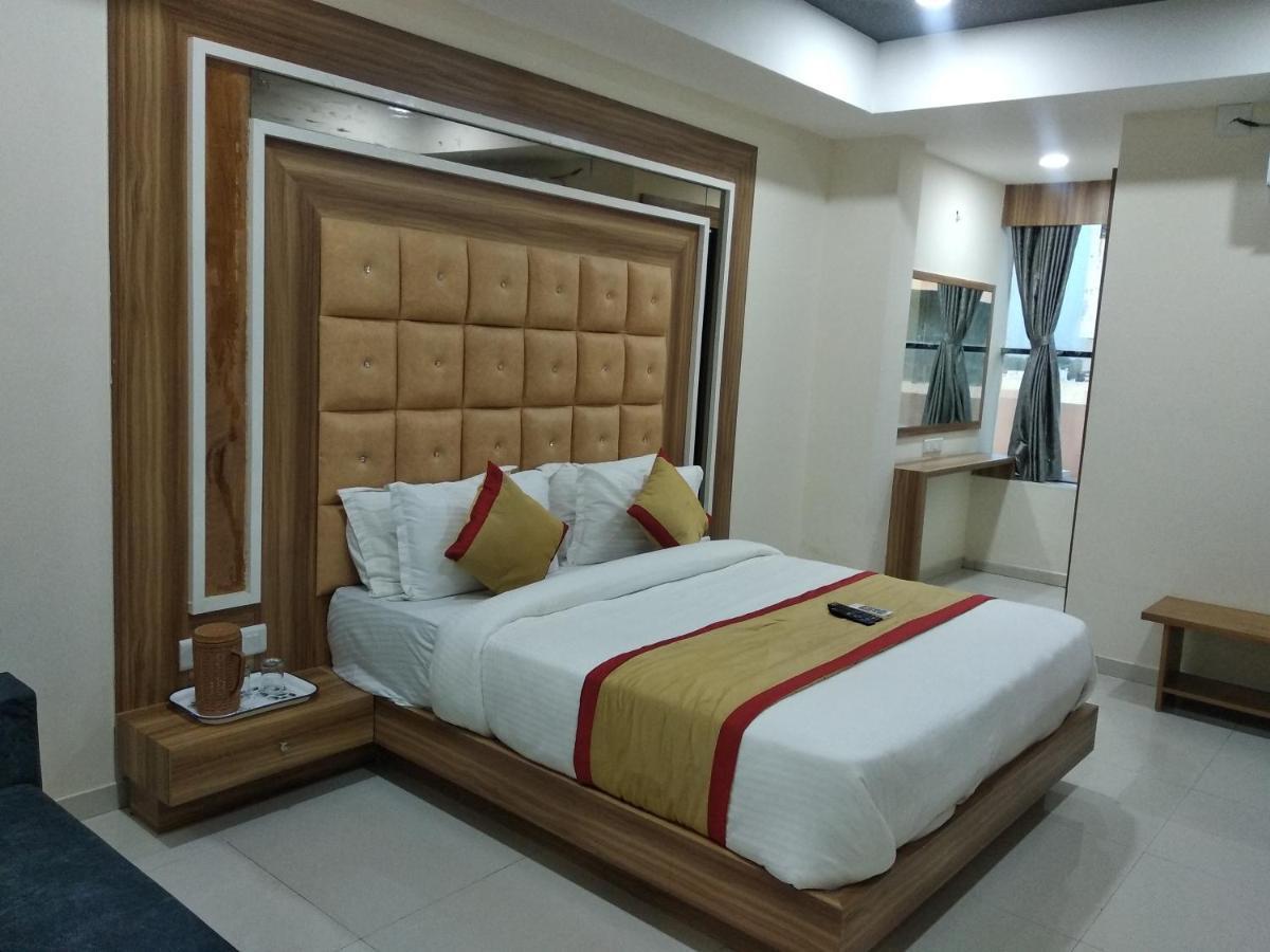 The Nest Residency Otel Amhedabad Dış mekan fotoğraf