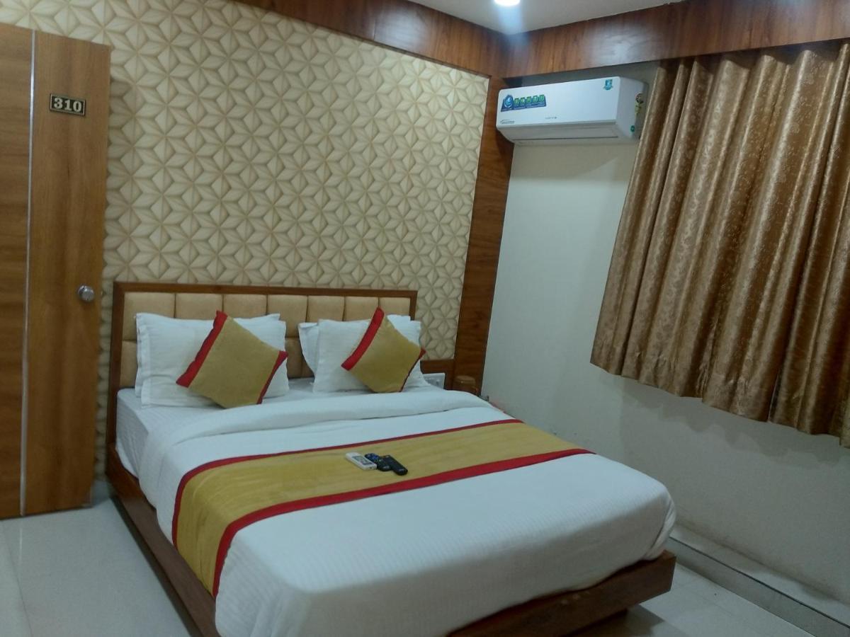 The Nest Residency Otel Amhedabad Dış mekan fotoğraf